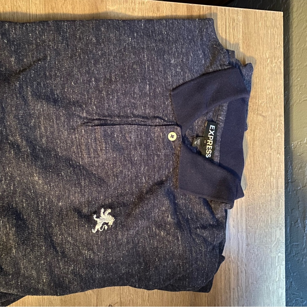 Men Express graphic tee shirt. size L